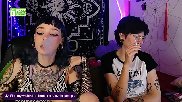 lovelockedlips online show from 10/21/25, 12:32