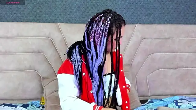 alice foxred online show from 12/17/25, 02:55