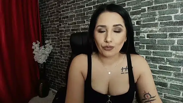Snapshot of missdyaa chatting on 10/07/25, 09:38 missdyaa online show from 10/07/25, 09:38