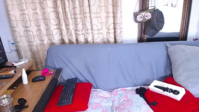 Lia Liaa online show from 04/22/26, 12:06