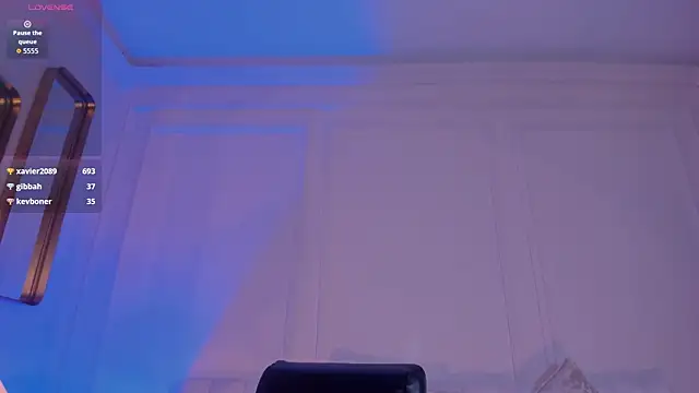 CandaseRussell online show from 03/27/26, 08:26