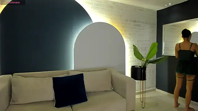 AmaliaCrus online show from 03/31/26, 08:11