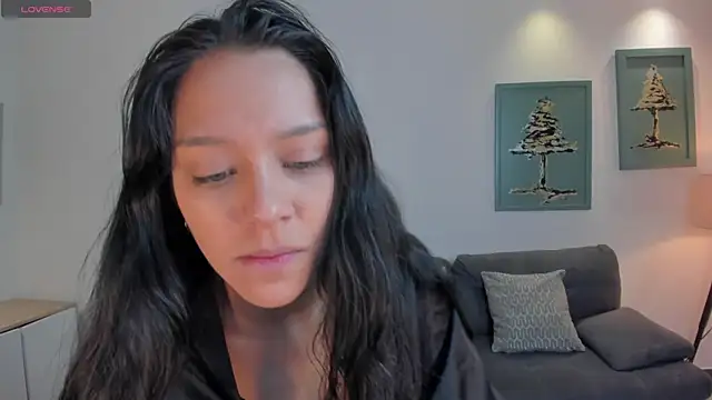 Snapshot of AmaliaCrus chatting on 06/21/26, 06:03 AmaliaCrus online show from 06/21/26, 06:03