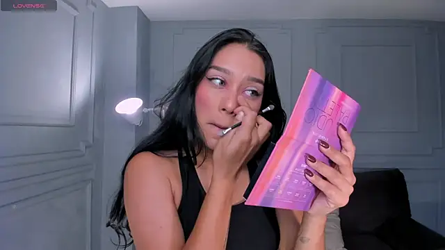 AmaliaCrus online show from 04/09/26, 08:15