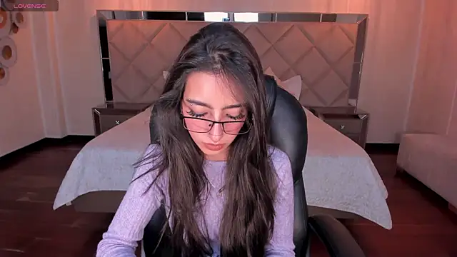 LarisaSmirnov online show from 11/03/25, 05:45