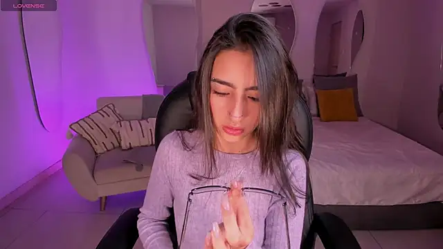 LarisaSmirnov online show from 12/03/25, 03:40