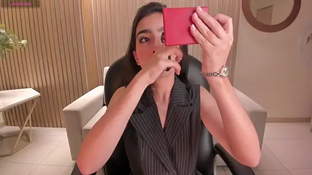 LarisaSmirnov online show from 12/20/25, 08:12