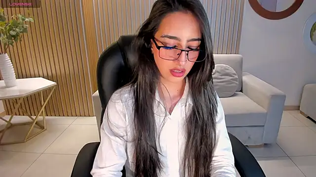 LarisaSmirnov online show from 10/21/25, 04:01