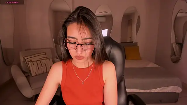 LarisaSmirnov online show from 11/12/25, 03:43