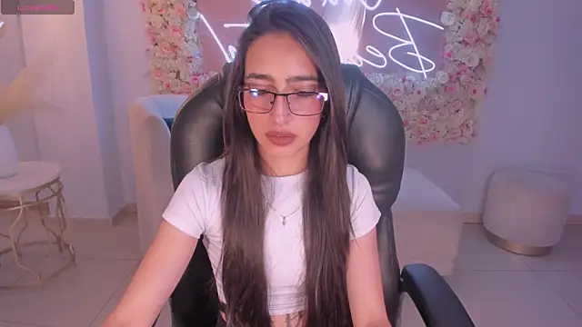 LarisaSmirnov online show from 11/27/25, 05:19