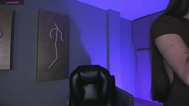 MaiaCollins online show from 10/31/25, 07:10