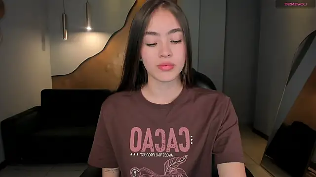 MaiaCollins online show from 10/27/25, 06:20