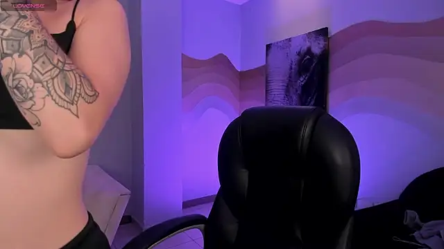 MaiaCollins online show from 11/14/25, 05:38