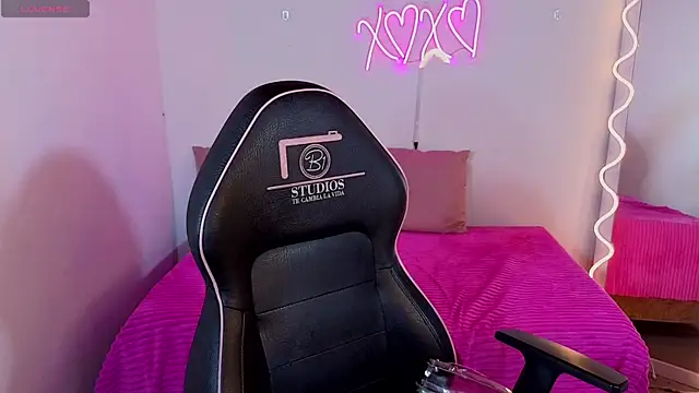 Malory tay1 online show from 11/24/25, 07:14