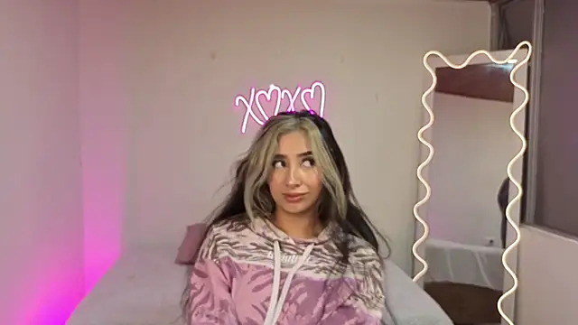 Malory tay1 online show from 11/14/25, 11:47