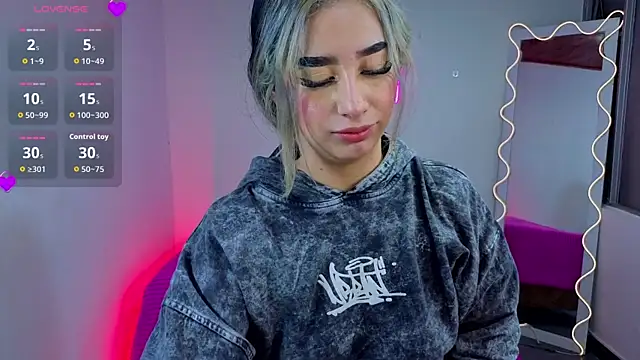 Malory tay1 online show from 11/06/25, 07:07