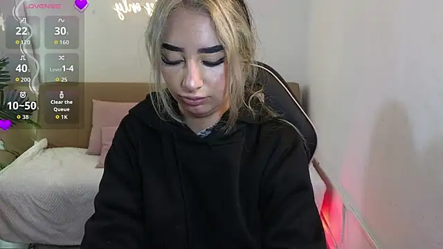 Malory tay1 online show from 11/11/25, 11:49