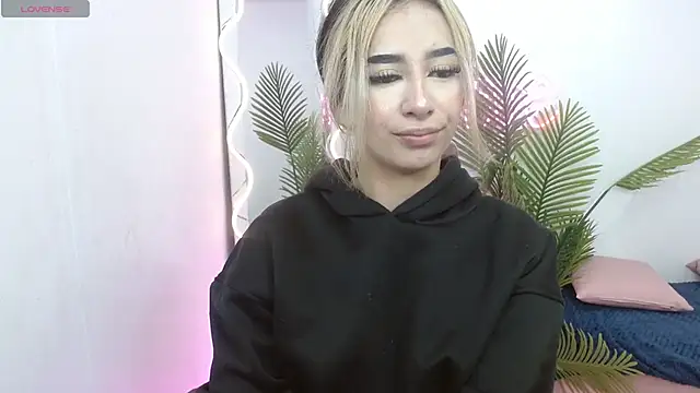 Malory tay1 online show from 09/23/25, 12:01