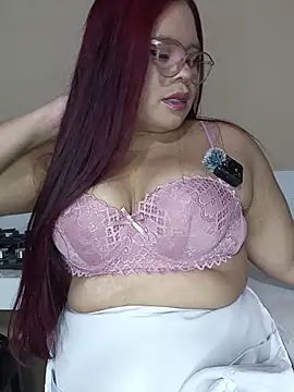 Trilyn25 online show from 11/11/25, 03:01