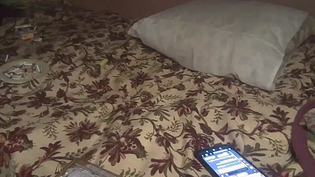 JoaoPinto0 online show from 10/13/25, 08:54