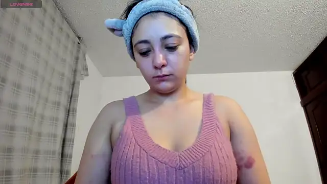 xx chloesex online show from 04/25/26, 04:04