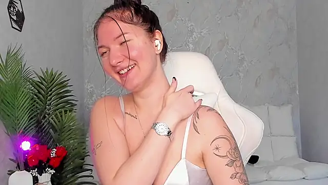 babyisperfect online show from 10/05/25, 05:09