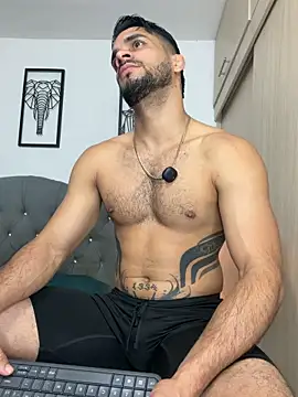 Maximiliano ford online show from 05/14/26, 10:29