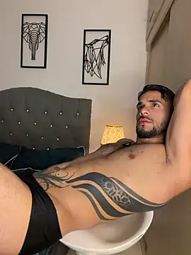 Maximiliano ford online show from 05/05/26, 11:41
