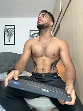 Maximiliano ford online show from 09/21/25, 10:42