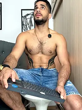 Maximiliano ford online show from 01/11/26, 04:03