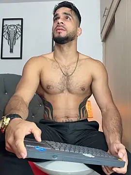 Maximiliano ford online show from 10/05/25, 10:39