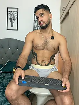 Maximiliano ford online show from 05/04/26, 11:02