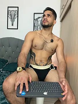 Maximiliano ford online show from 05/08/26, 12:58