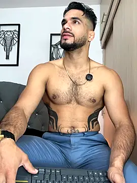 Maximiliano ford online show from 11/10/25, 10:42