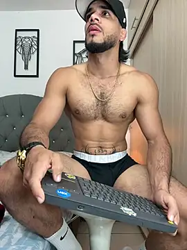 Maximiliano ford online show from 03/22/25, 09:45