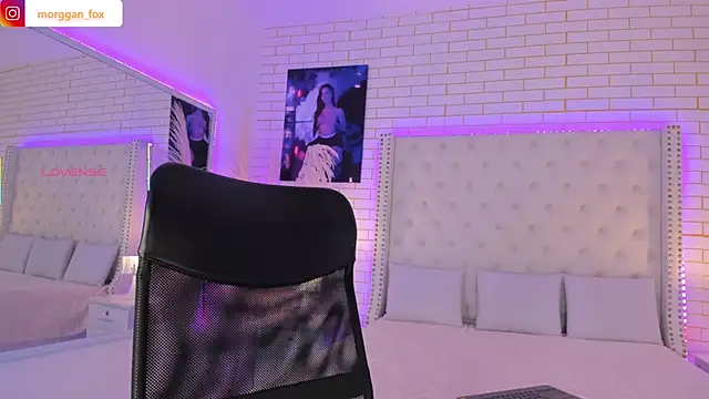 Morggan Fox  online show from 11/14/25, 04:27