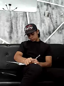 Mao mdn online show from 03/21/25, 01:24