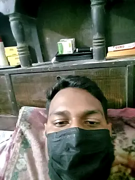 Snapshot of vikesh05 chatting on 03/19/25, 09:37 vikesh05 online show from 03/19/25, 09:37