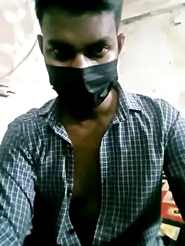 Snapshot of vikesh05 chatting on 03/15/25, 07:48 vikesh05 online show from 03/15/25, 07:48