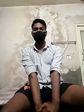 Snapshot of vikesh05 chatting on 03/21/25, 07:13 vikesh05 online show from 03/21/25, 07:13