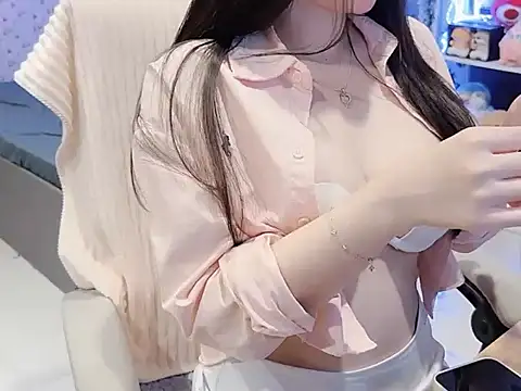 Snapshot of Nabiii6868 chatting on 12/14/25, 04:01 Nabiii6868 online show from 12/14/25, 04:01