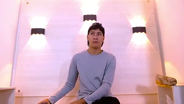 Jhojan twink online show from 11/26/25, 12:05