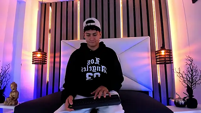 Jhojan twink online show from 10/29/25, 11:42