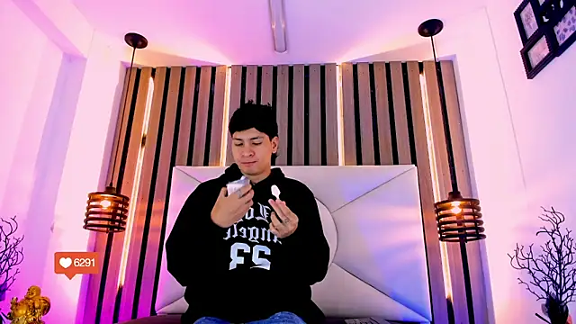 Jhojan twink online show from 11/13/25, 12:31