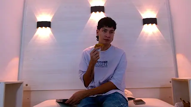 Jhojan twink online show from 11/27/25, 12:16