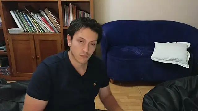 Snapshot of hardaftercum chatting on 09/26/25, 02:18 hardaftercum online show from 09/26/25, 02:18