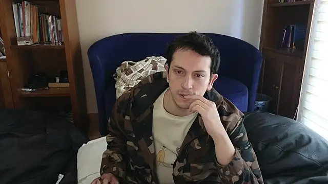 Snapshot of hardaftercum chatting on 10/05/25, 05:25 hardaftercum online show from 10/05/25, 05:25