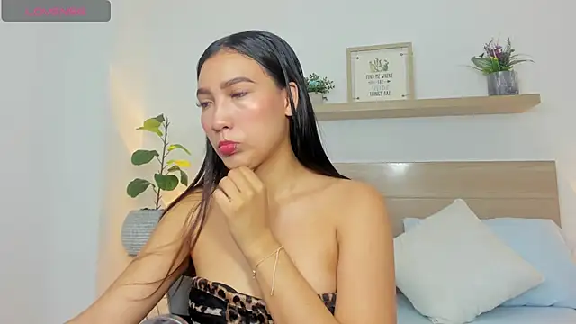 Snapshot of nina_blake chatting on 09/30/25, 02:17 nina blake online show from 09/30/25, 02:17