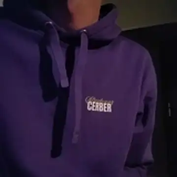 Snapshot of magicluke1 chatting on 11/06/25, 10:58 magicluke1 online show from 11/06/25, 10:58