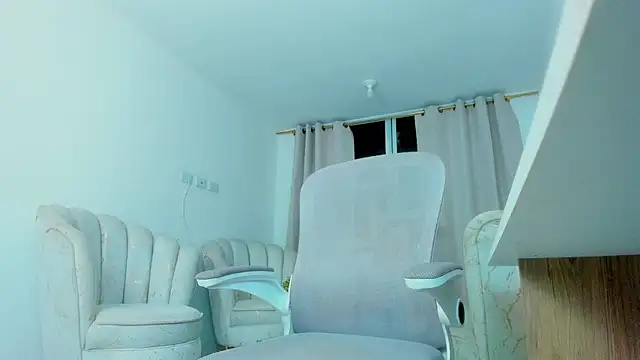 karol f00x online show from 04/12/26, 01:20